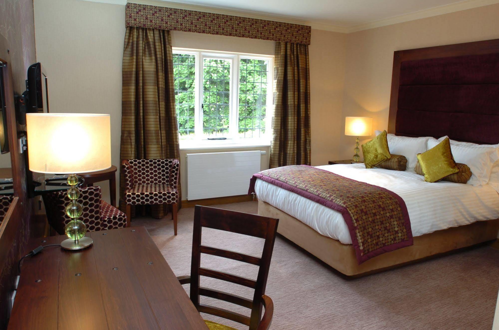 The Bear'S Paw Hotel Warmingham Екстериор снимка A bedroom at the hotel